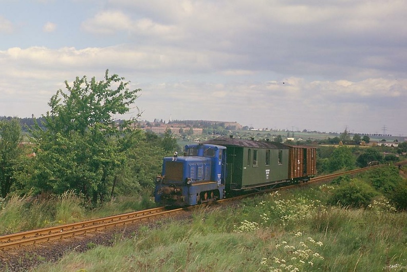p000327.jpg