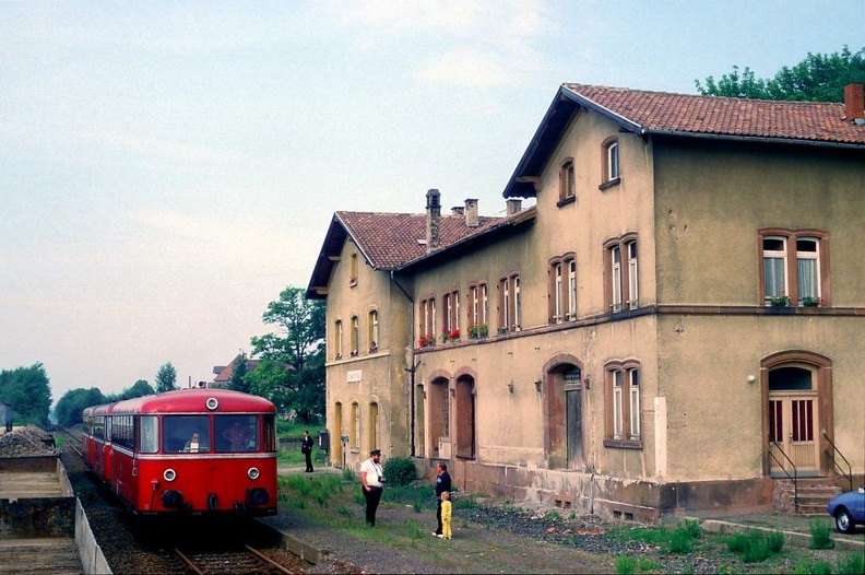 798 815 + 998 296 + 998 774 als IBSE-Sonderzug Zum Altstadtfest nach Bad Bergzabern in Schaidt (Pfalz) p000789.jpg