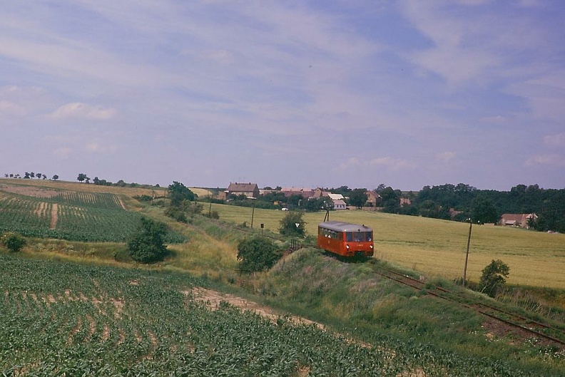 p000332.jpg
