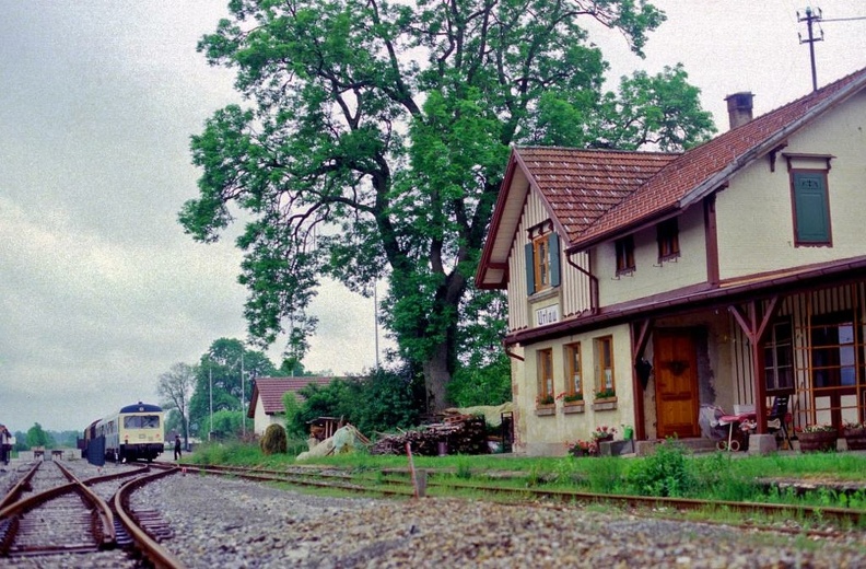 628 010 + 628 020 als IBSE-Sonderzug Oberschwabenrundfahrt in Urlau, Endpunkt der Strecke aus Leutkirch. p000802.jpg